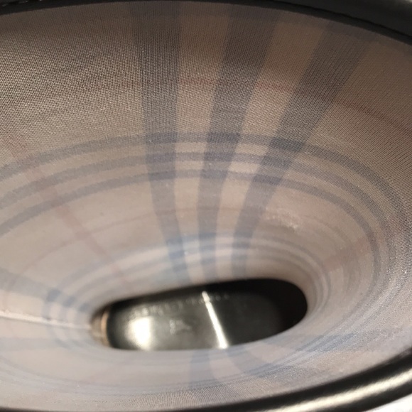 BURBERRY rain boots in excellent condition - Picture 13 of 17